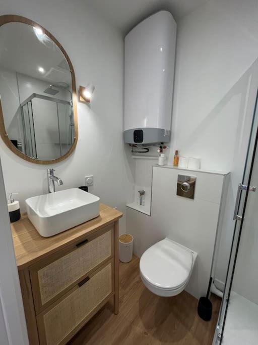 Studio Au Coeur De Caen-Renove Appartement Buitenkant foto